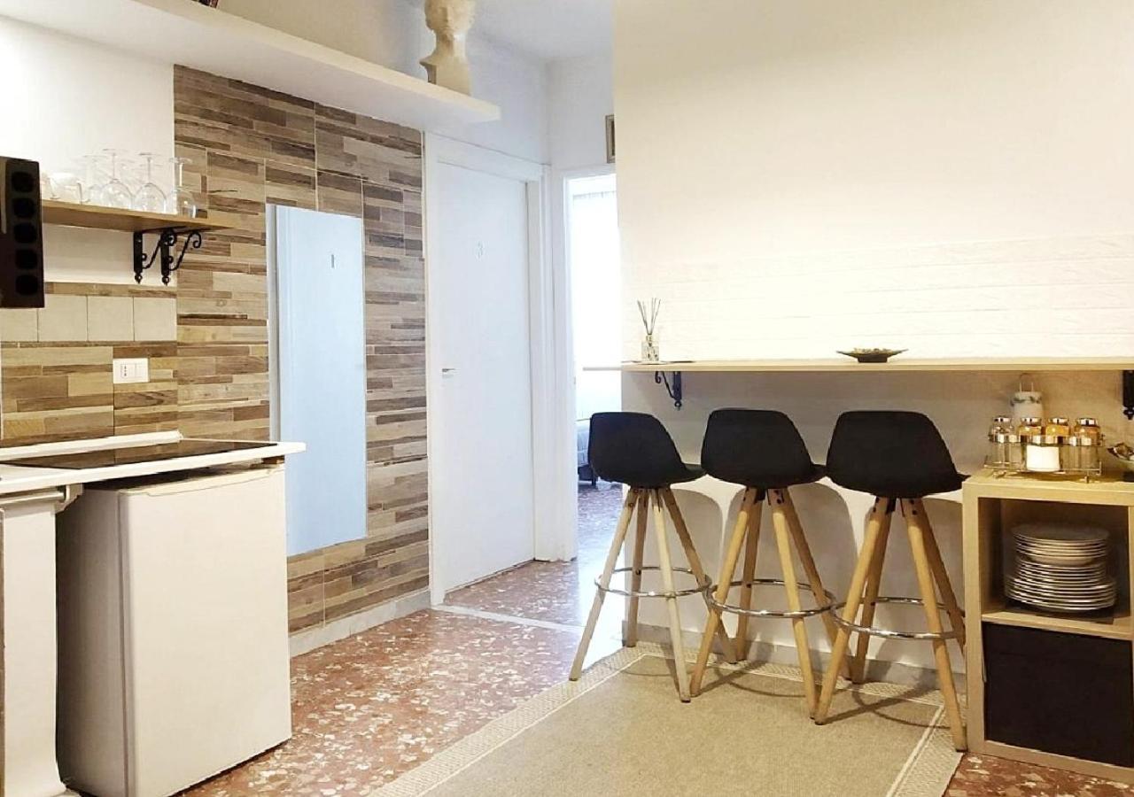 "Vacanze Romane" Stazione Tiburtina, Appartamento Tre Camere Da Letto 5 Posti Letto Exterior foto